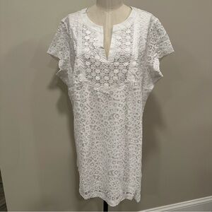 ISAAC MIZRAHI White Lace Overlay Tunic Length Split Neck Top Size 1X